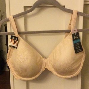 NWT Bali Smoothing Bra